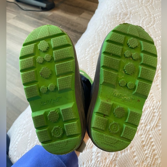 Cat and Jack toddler boys snow boots - Picture 4 of 4